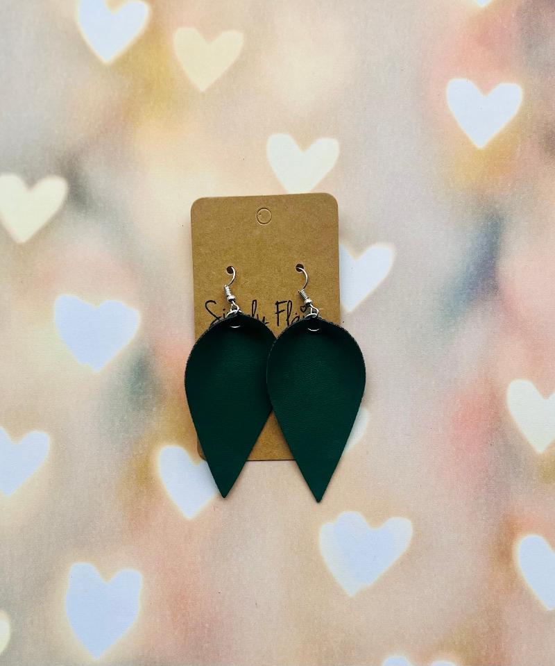 Emerald Green Teardrop Earrings