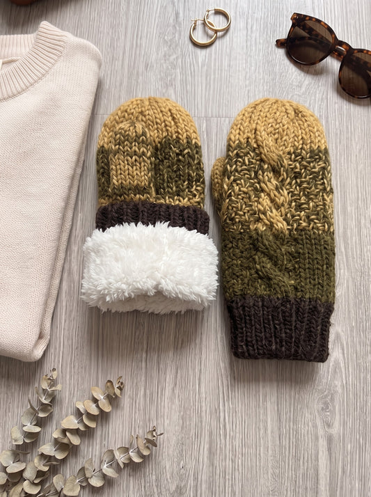 Aspen Cable-Knit Mittens