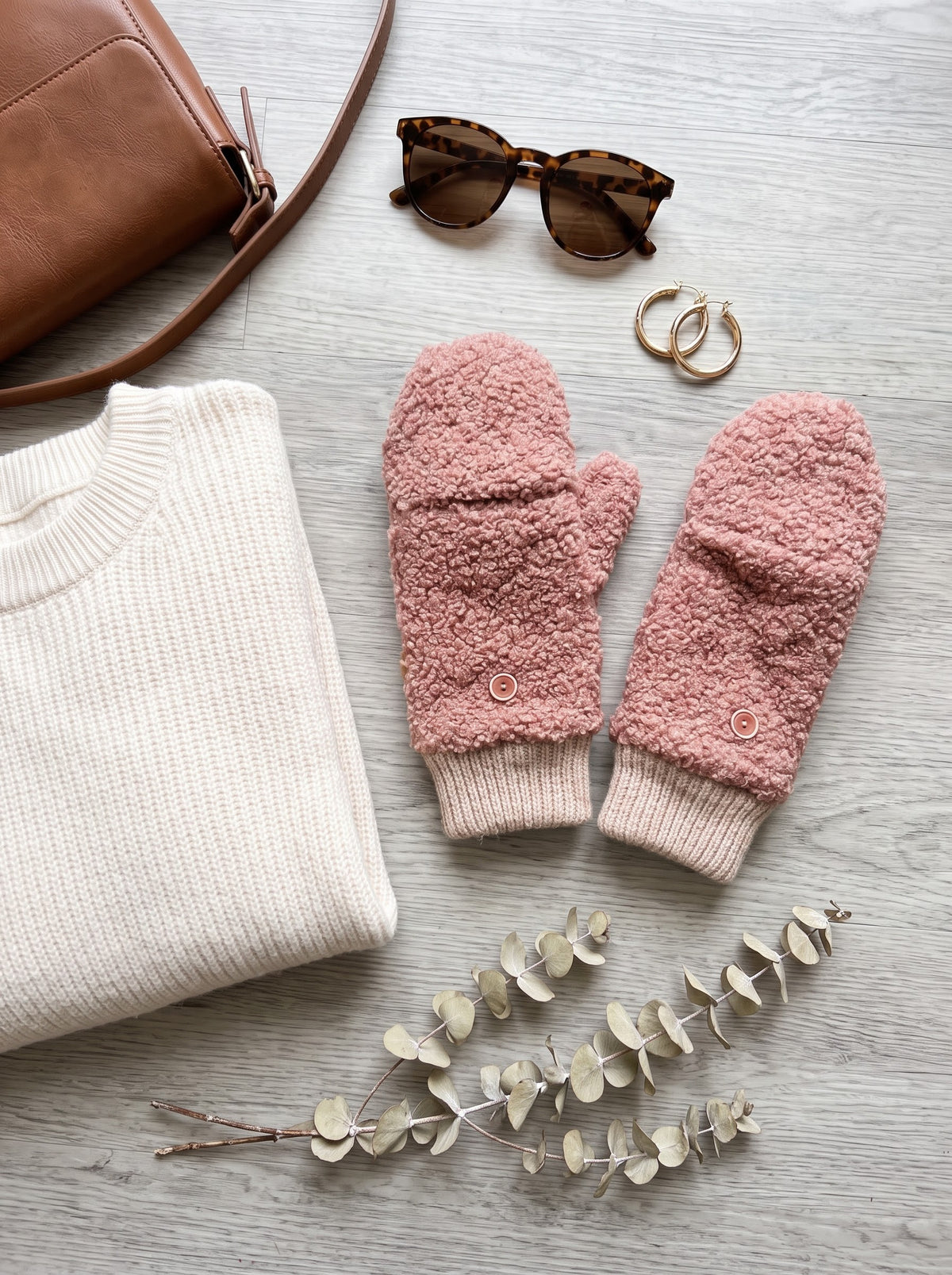 Rose Ridge Bouclé Mittens